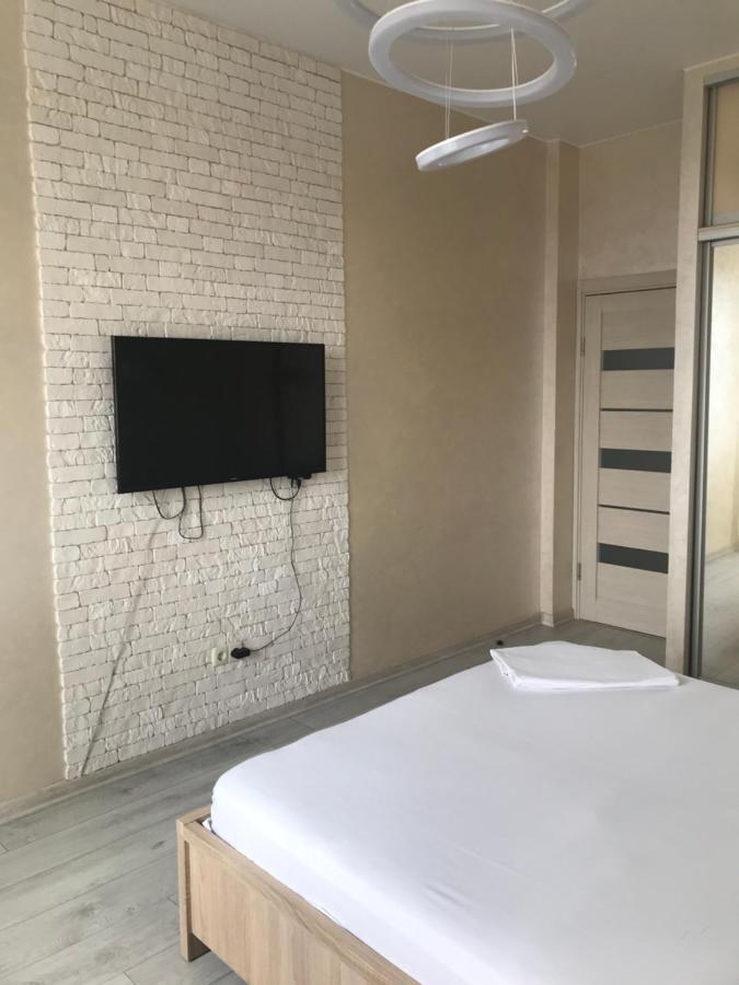 Apart Assistant On Smart Plaza Киев Экстерьер фото