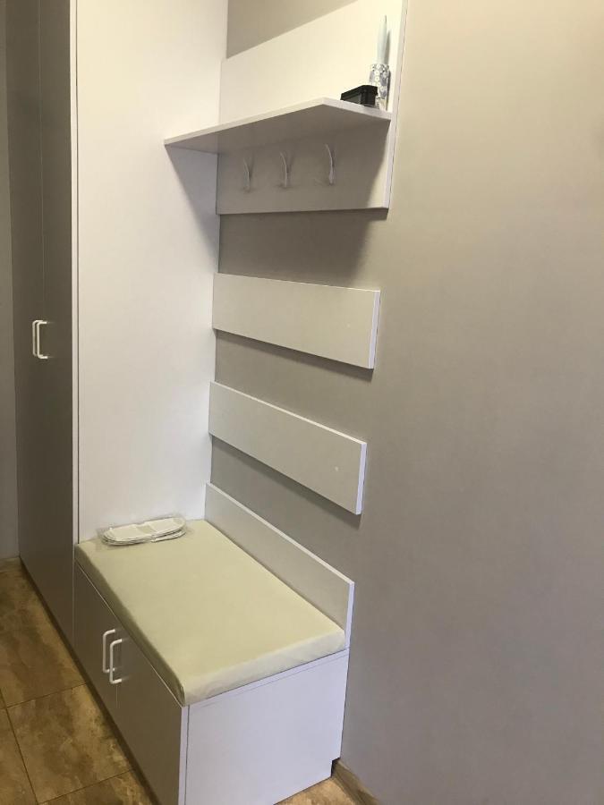 Apart Assistant On Smart Plaza Киев Экстерьер фото