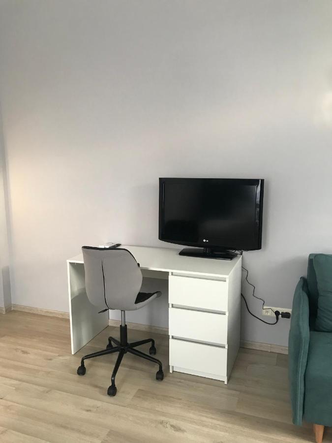Apart Assistant On Smart Plaza Киев Экстерьер фото