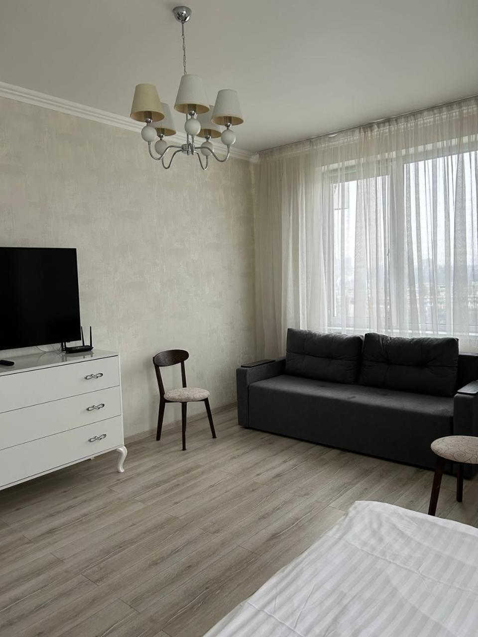Apart Assistant On Smart Plaza Киев Экстерьер фото