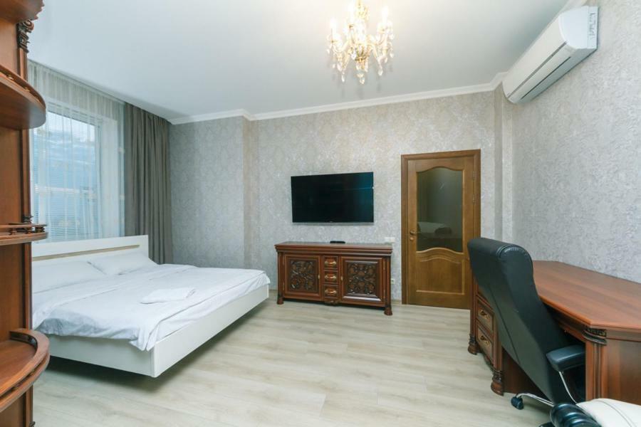 Apart Assistant On Smart Plaza Киев Экстерьер фото